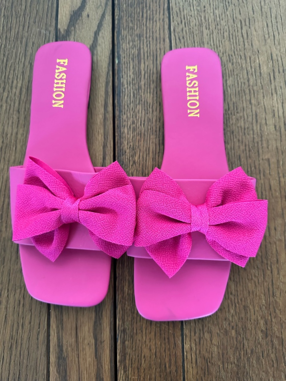 Fashion Women's Slide Sandals with Pink Bow - Picture 2 of 3